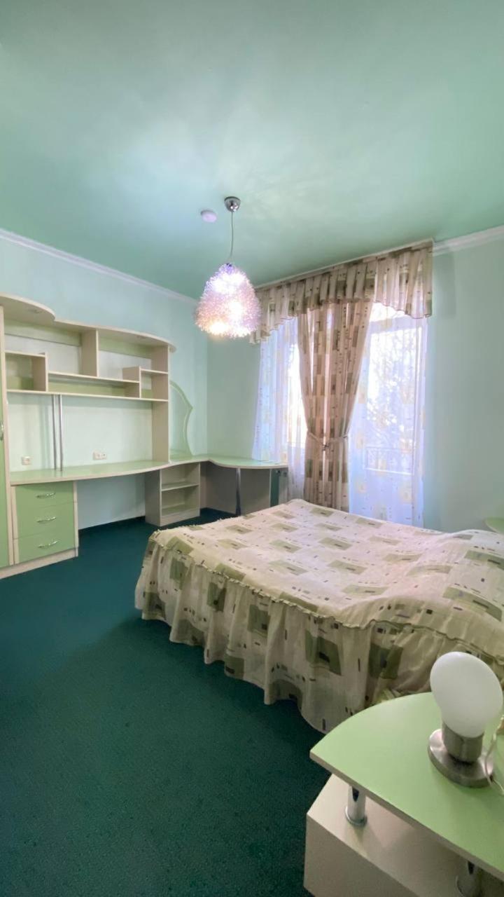 Дом Писателей Цахкадзора Hotel Ngoại thất bức ảnh