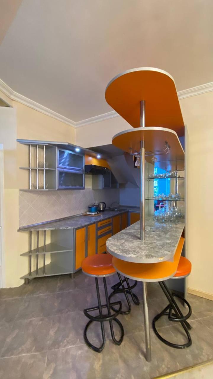 Дом Писателей Цахкадзора Hotel Ngoại thất bức ảnh