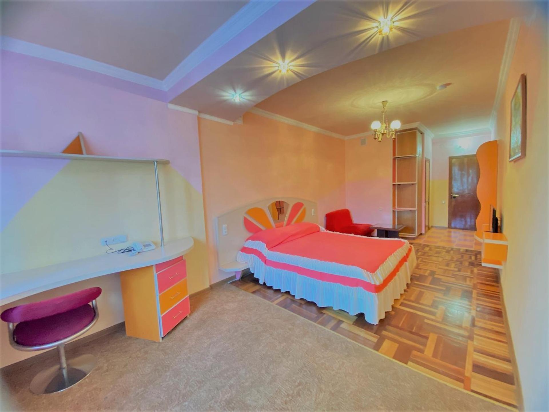 Дом Писателей Цахкадзора Hotel Ngoại thất bức ảnh